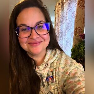 Meet your Posher, Andrea